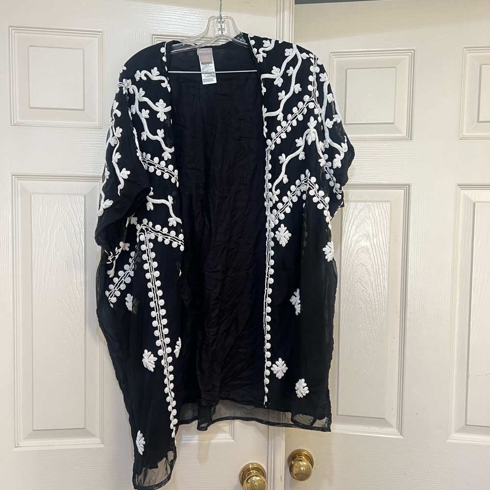 Chico’s Black White Floral Embroidery Lined Kimono‎ Jacket L/XL READ DESCRIPTION